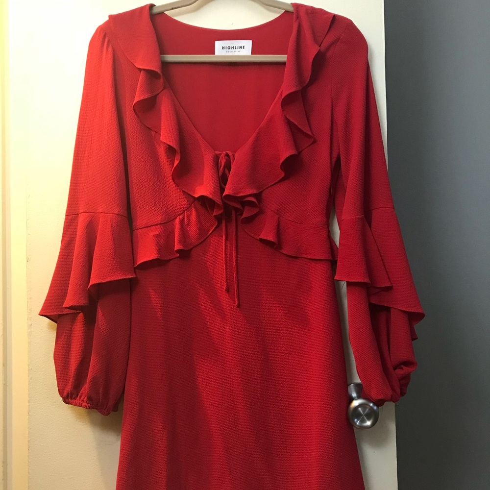 Red dress - Picture 2 of 3
